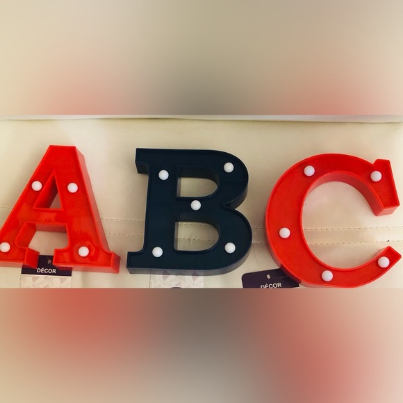 3 LED light up Assorted alphabet letters (A B C J K L M S) new - Picture 15 of 16